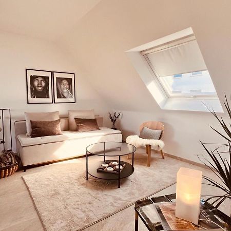 Apartment Am Schloss - Air Saarbrücken Esterno foto