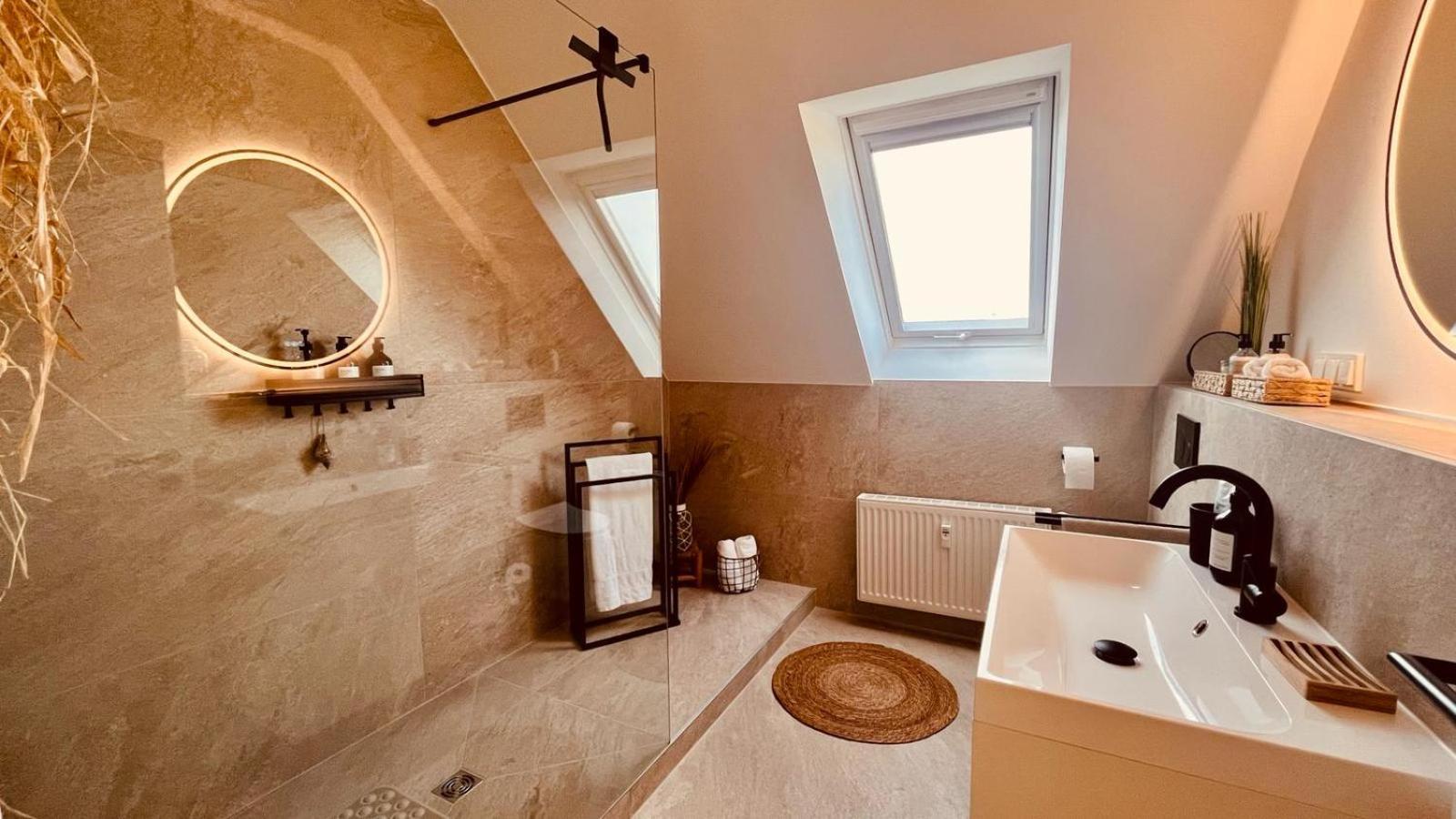 Apartment Am Schloss - Air Saarbrücken Esterno foto